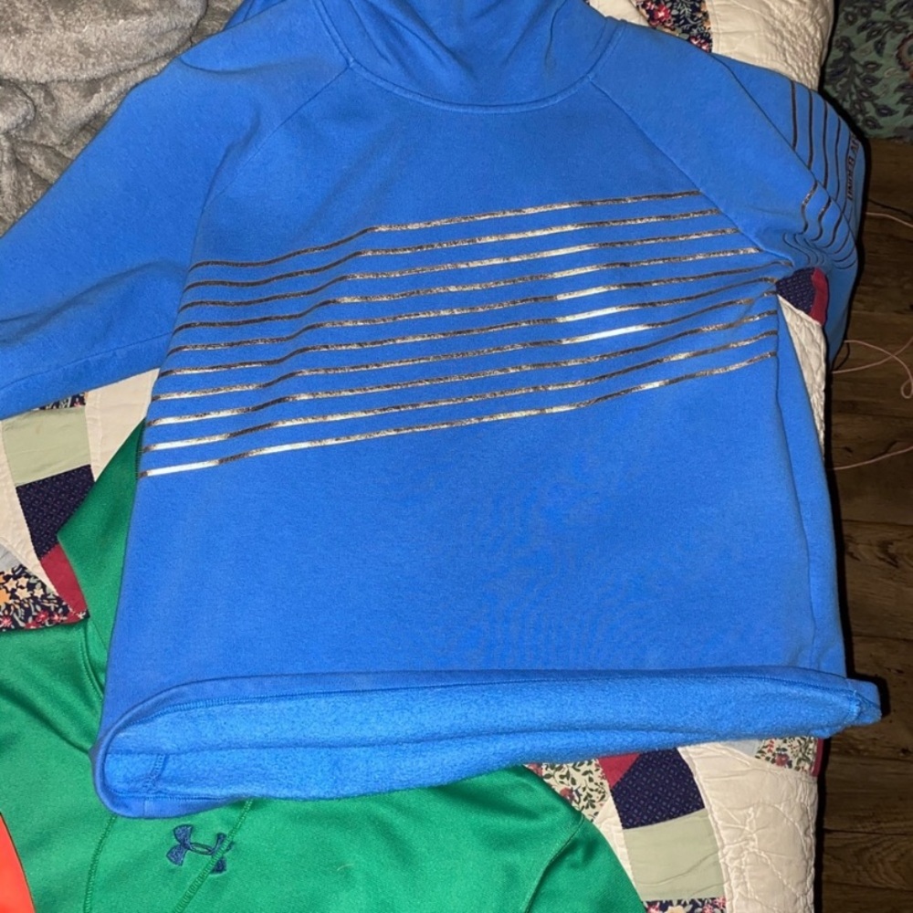 1 hoodie